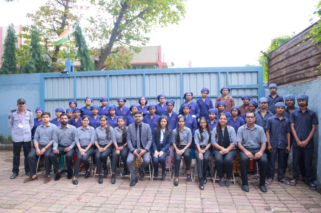 Right Angle Full Operations Team